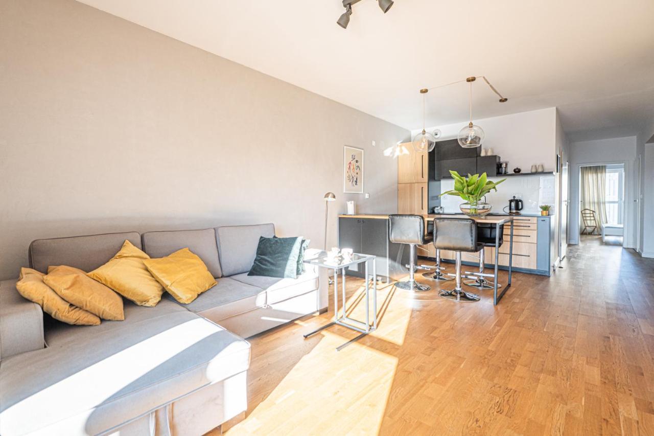 Krucza Apartment ~ Self Check-In 24H ~ Parking And Lift Breslavia Exterior foto